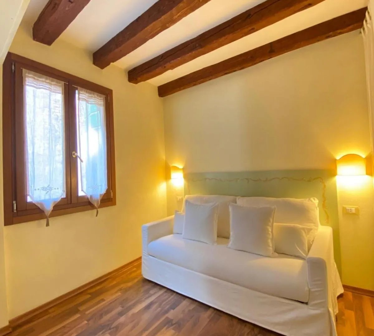 Casa Vacanze Angolo 'Sconto Venedig 0*,
