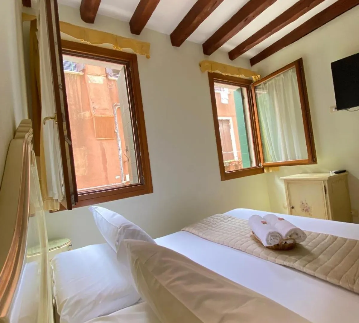 Casa Vacanze Angolo 'Sconto Venice 0*,  Italy